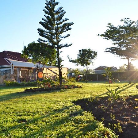 Lake Elementaita Brownie'S Guesthouse מראה חיצוני תמונה