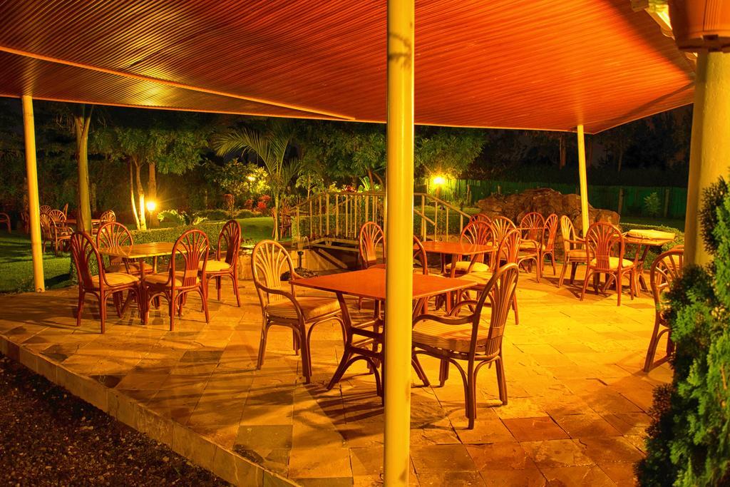 Lake Elementaita Brownie'S Guesthouse מראה חיצוני תמונה